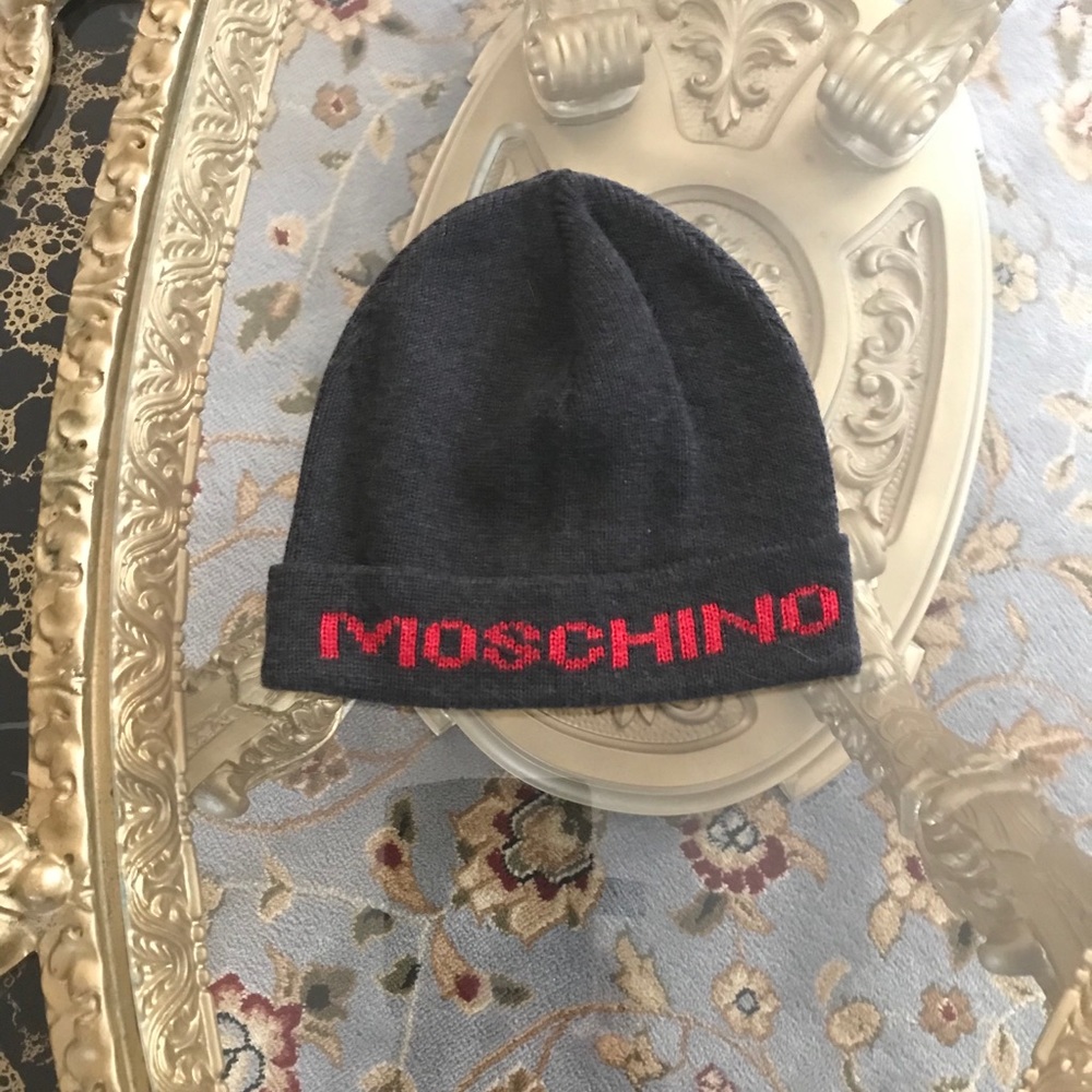 Moschino wool hat
